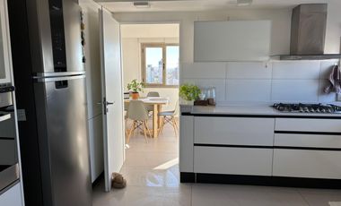 Venta departamento tres dormitorios piso completo