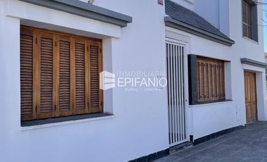 Venta  - Propiedad en el Centro de 3 dormitorios - Apto Crédito - C047