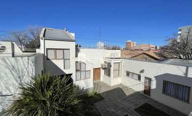 Venta  - Propiedad en el Centro de 3 dormitorios - Apto Crédito - C047