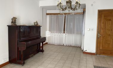 Venta  - Propiedad en el Centro de 3 dormitorios - Apto Crédito - C047