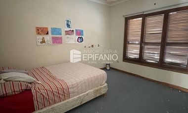 Venta  - Propiedad en el Centro de 3 dormitorios - Apto Crédito - C047