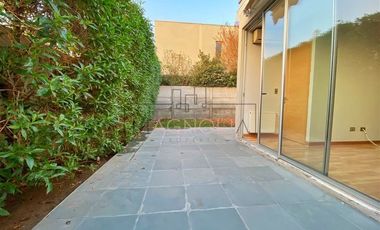 Casa en Arriendo en AVENIDA SERGIO CORREA