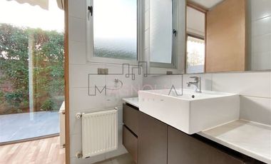 Casa en Arriendo en AVENIDA SERGIO CORREA