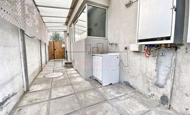 Casa en Arriendo en AVENIDA SERGIO CORREA