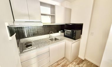 Monoambiente con terraza y cochera en alquiler en Saavedra