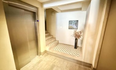 Monoambiente con terraza y cochera en alquiler en Saavedra