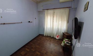 Casa 6 Amb. en Lote Propio