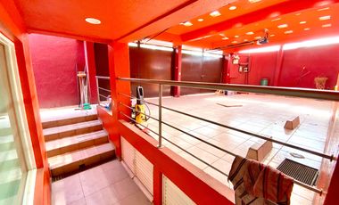 OPORTUNIDAD CASA en ESQUINA