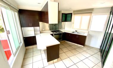 OPORTUNIDAD CASA en ESQUINA