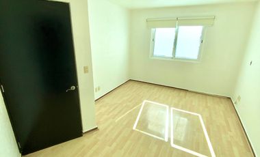 OPORTUNIDAD CASA en ESQUINA