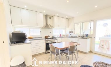 Casa en venta en Monet Barrio Privado