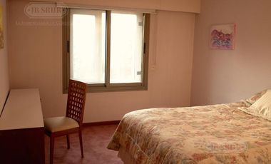 Piso completo de categoria en Nueva Córdoba .