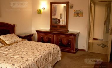 Piso completo de categoria en Nueva Córdoba .