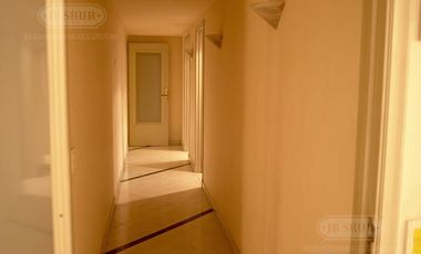 Piso completo de categoria en Nueva Córdoba .