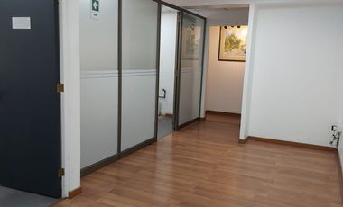 VENTA OFICINA NAPOLEON METRO EL GOLF