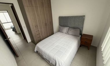 Casa en RENTA AMUEBLADA Toluca, a 40 minutos de Santa Fe, ideal para pilotos y ejecutivos, cercana a Aeropuerto y a Parques Industriales.