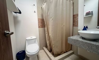 Casa en RENTA AMUEBLADA en Toluca, a 40 minutos de Santa Fe, ideal para pilotos o ejecutivos, cercana a Aeropuerto y a Parques Industriales.