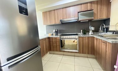 Casa en RENTA AMUEBLADA en Toluca, a 40 minutos de Santa Fe, ideal para pilotos o ejecutivos, cercana a Aeropuerto y a Parques Industriales.