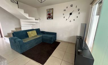 Casa en RENTA AMUEBLADA en Toluca, a 40 minutos de Santa Fe, ideal para pilotos o ejecutivos, cercana a Aeropuerto y a Parques Industriales.