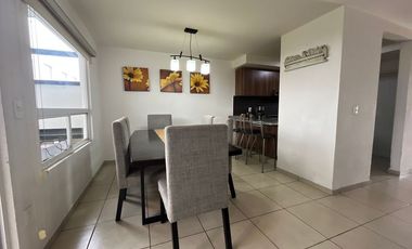 Casa en RENTA AMUEBLADA en Toluca, a 40 minutos de Santa Fe, ideal para pilotos o ejecutivos, cercana a Aeropuerto y a Parques Industriales.