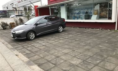 Local Comercial en Arriendo en Tabancura / Las Hualtatas