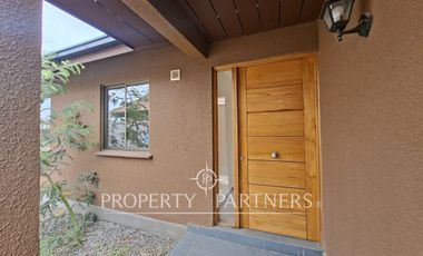 Linda casa en Parque San Valentín