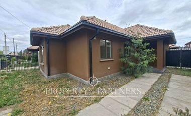 Linda casa en Parque San Valentín