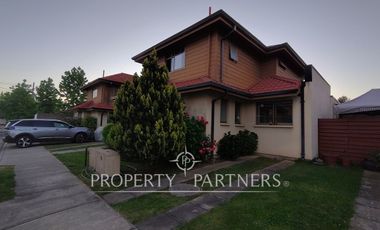 Exclusiva casa en condominio