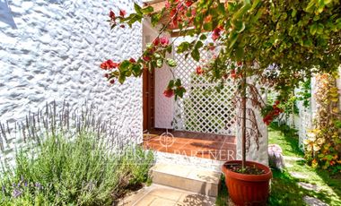 Venta espectacular casa en Jardines del Sur