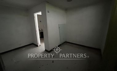 Espectacular local en Av. Padre Hurtado Norte, Vitacura.