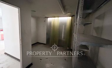 Espectacular local en Av. Padre Hurtado Norte, Vitacura.