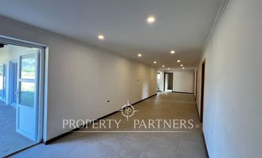 Campo de ensueño con casa nueva