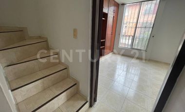 ALQUILER CASA CIUDAD DOS MIL