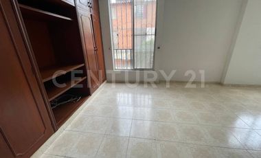 ALQUILER CASA CIUDAD DOS MIL