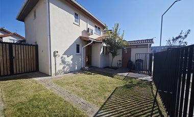 Casa en Arriendo en San Ignacio con San Juan del castillo