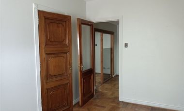 Oficina en Arriendo en Ahumada con Plaza de Armas