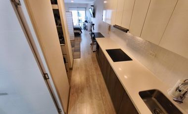 Alquiler de Ensueño: Loft de Lujo con Balcón y Vista al Mar en Estudio 4, Barranco