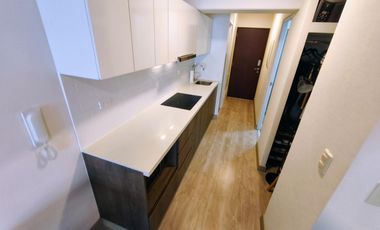 Alquiler de Ensueño: Loft de Lujo con Balcón y Vista al Mar en Estudio 4, Barranco