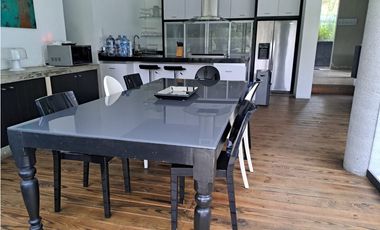 CASA EN VENTA EN CONDOMINIO AVANDARO
