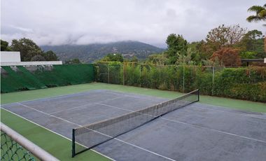 CASA EN VENTA EN CONDOMINIO AVANDARO