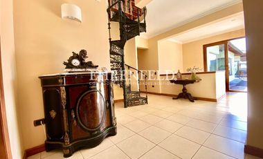 Pinares de Montemar, Concón. Casa en  de 1150 m2 de terreno.