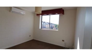 Casa en Arriendo  Condominio en Quilicura