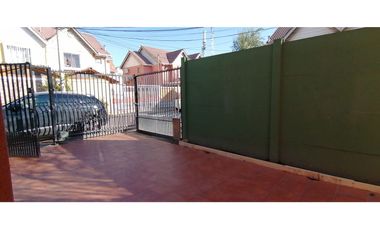 Casa en Arriendo  Condominio en Quilicura