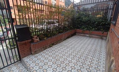 ARRIENDO de CASA COMERCIAL en BOGOTA