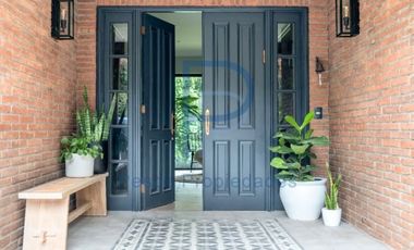 MARAVILLOSA CASA REMODELADA EN LOMAS DE LA DEHESA