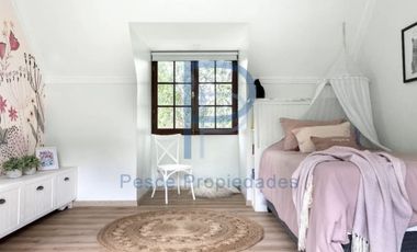 MARAVILLOSA CASA REMODELADA EN LOMAS DE LA DEHESA