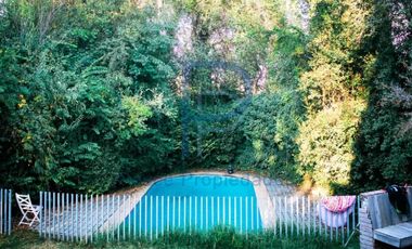MARAVILLOSA CASA REMODELADA EN LOMAS DE LA DEHESA