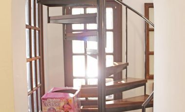 Casa de 6 ambientes con cocheras en venta en San Isidro