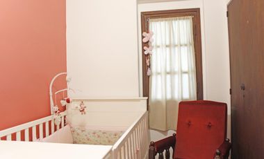 Casa de 6 ambientes con cocheras en venta en San Isidro