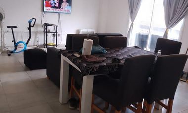 EXCELENTE OPORTUNIDAD A ESTRENAR - GALPON 430m2 - CON 6 DEPARTAMENTOS 2 Amb  - SAN JUSTO